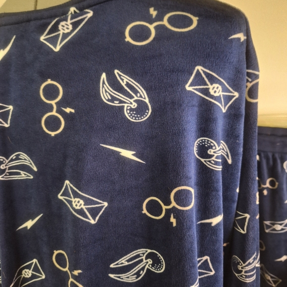 Harry Potter Pajama Set Size Large G - Picture 5 of 5